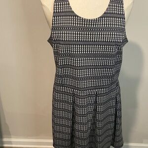 Black and White Patterned Women's Dress
